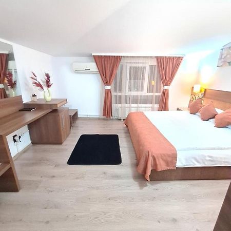 Garsoniera Privata Bed & Breakfast Bukares Bagian luar foto